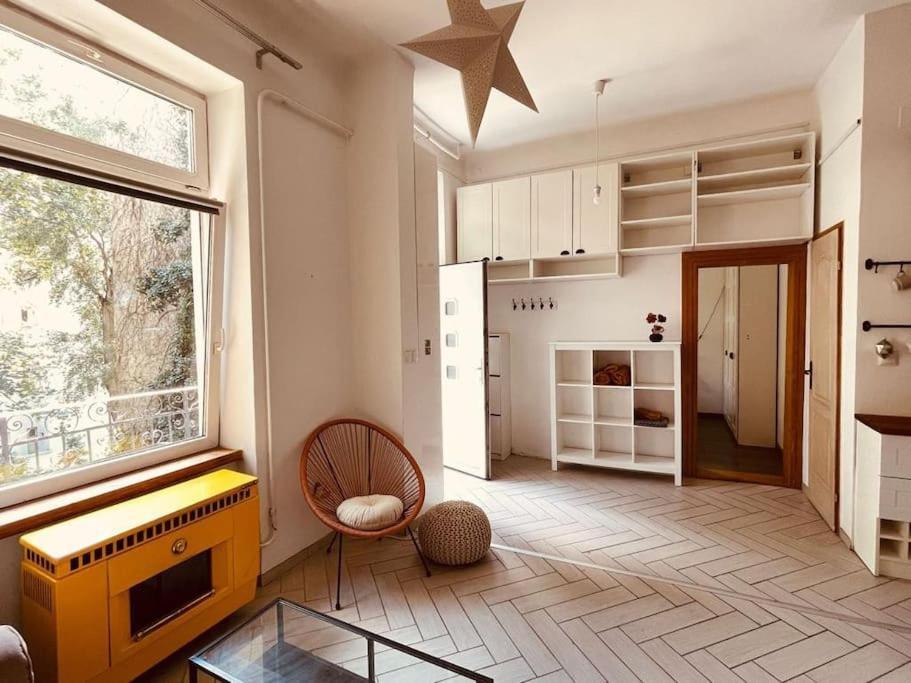 בודפשט Chestnut Home - A Charming And Warm Feel Place מראה חיצוני תמונה